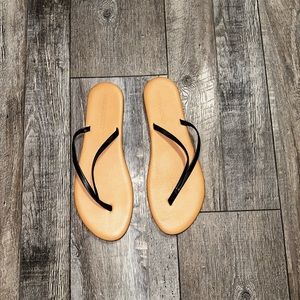 Women’s sandals